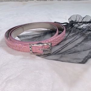 White House Black Market Thin Crocodile Belt